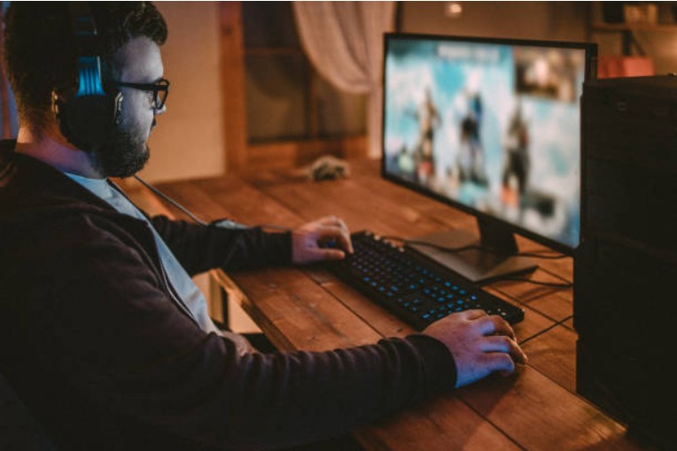 How to Play Online Games Built Around Movie and TV Themes