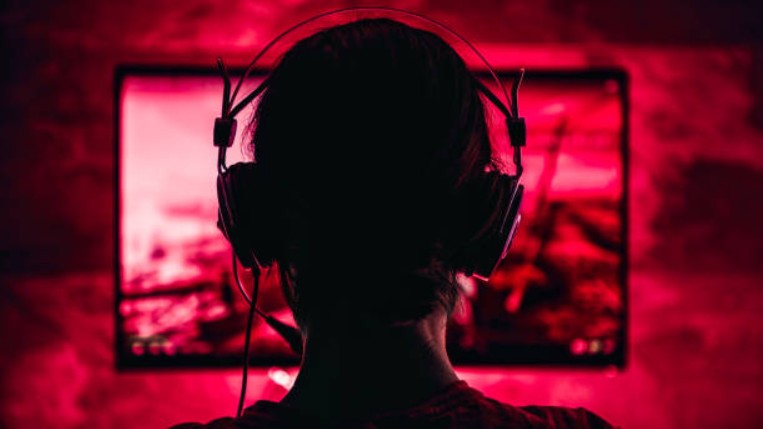 The Impact Of Streaming And Spectatorship On Online Gaming