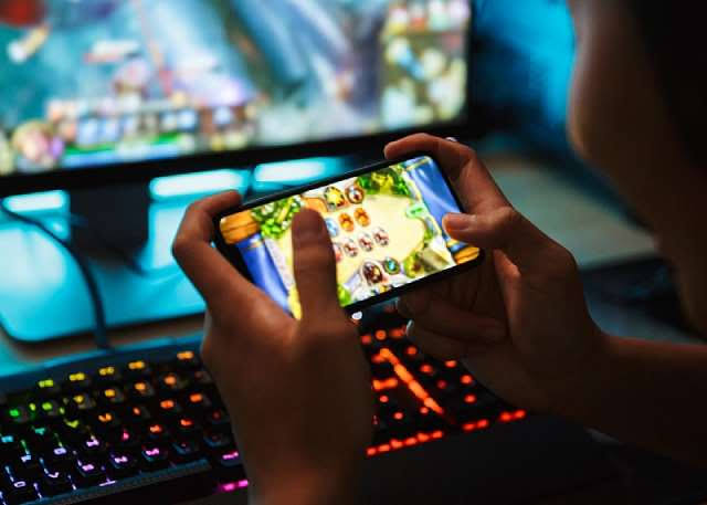 Online Gaming: The Rise of a Connected Digital World